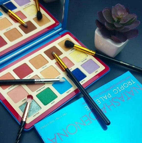 🌈🌴Natasha Denona Tropics Palette new in box - Picture 2 of 8